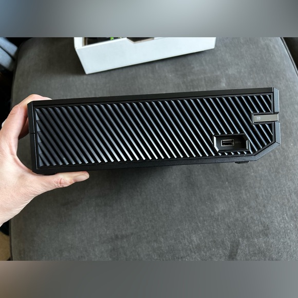 XBox One sold with 5 games and 3 controllers. No issues or repairs needed. - Picture 8 of 14